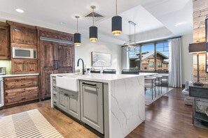 Fridge, microwave, oven, dishwasher - NEW! Ski-In/Ski-Out at Deer Valley 3BR | 3BA (Park City)