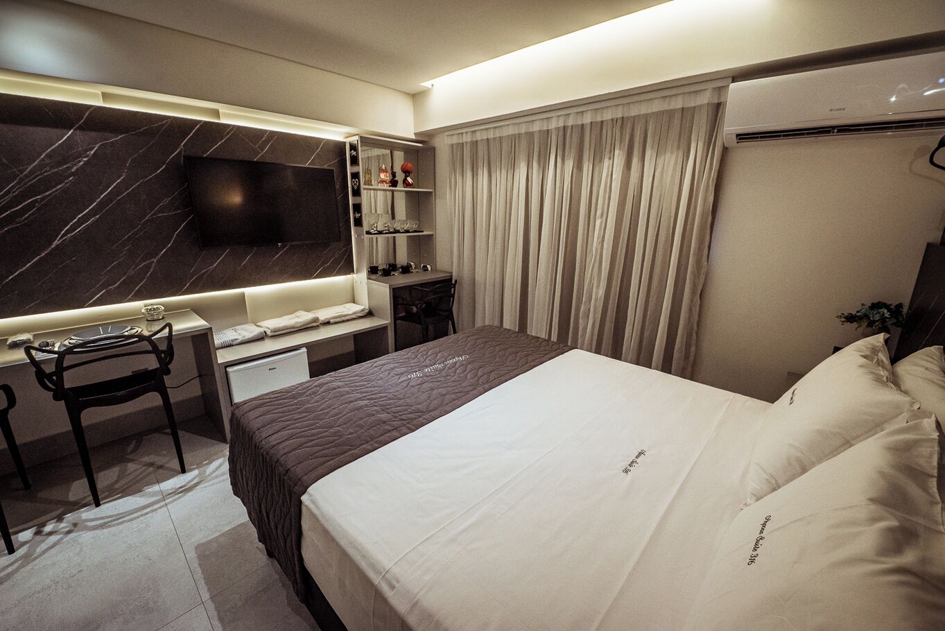 1 quarto, ferros/tábuas de passar roupa, Wi-Fi de cortesia
