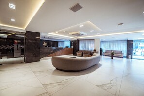 Lobby - Flat Beira-mar c Piscina e Academia em Manaíra (João Pessoa)
