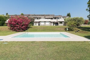 Exterior - Casa Felice with pool and tennis court (Soiano del Lago)