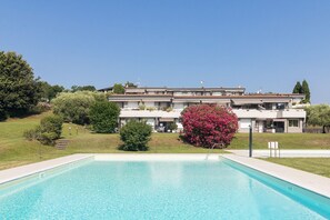 Pool - Casa Felice with pool and tennis court (Soiano del Lago)