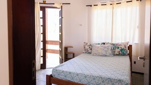 4 bedrooms, iron/ironing board, free WiFi, bed sheets - Casa com Hidro, Piscina e Churrasqueira - Jacuípe (Camaçari)