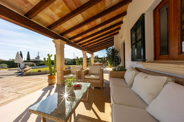 Terrace/patio - Villa Joana Aina by Homevillas360 (Port de Pollença)