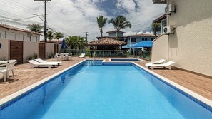 Pool - Casa com Piscina a 300m da Praia de Taperapuã (Porto Seguro)