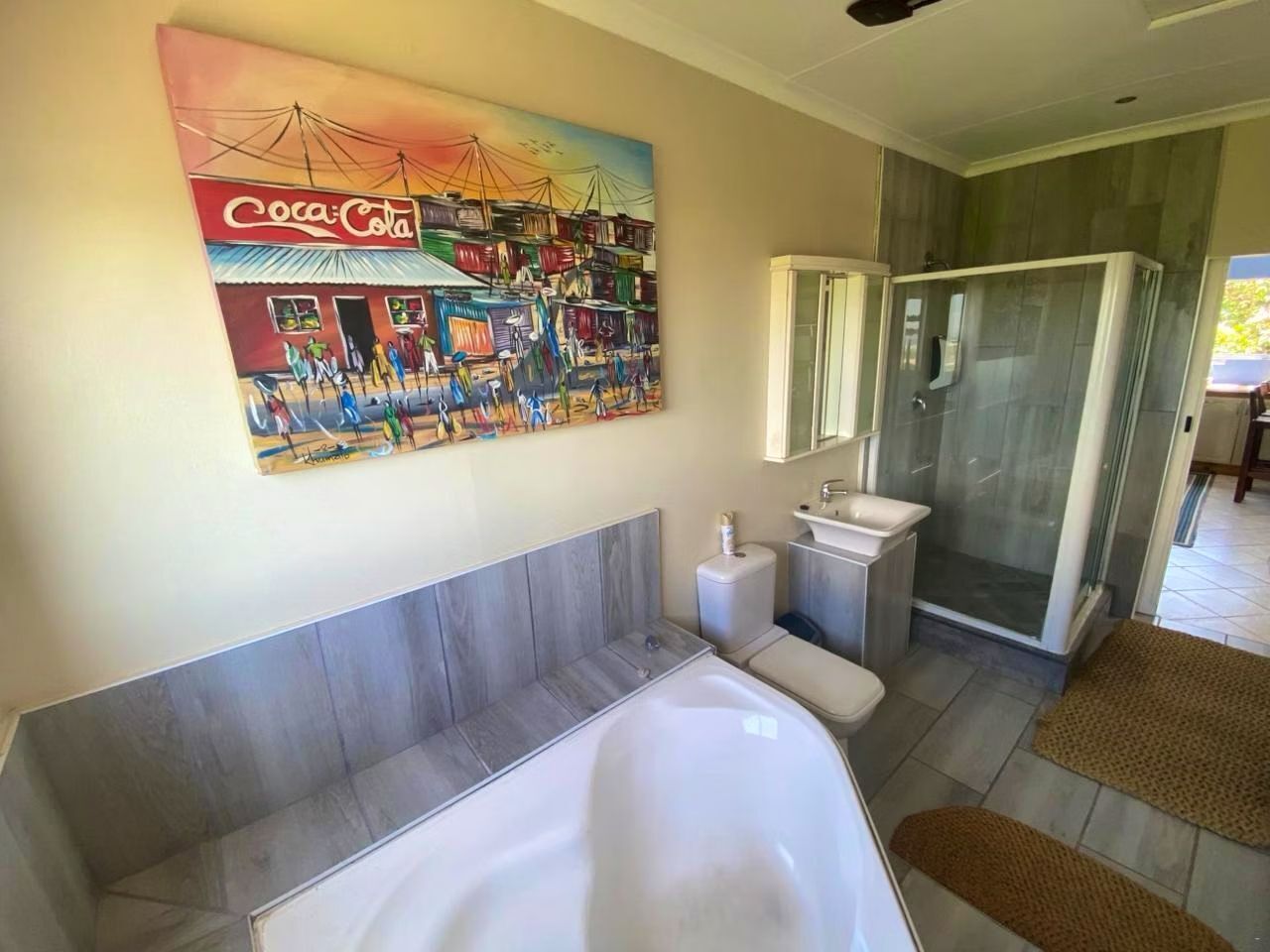 Kamar Double Deluks, pemandangan laut | Kamar mandi | Shower, handuk, sabun, dan tisu toilet