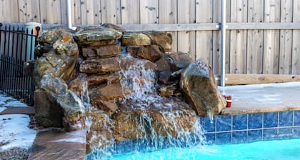 Spacious Texas Pool Home, Centrally Located