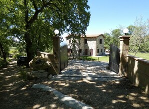 Exterior - Scappo in Umbria, Casale Rusinè (Narni)