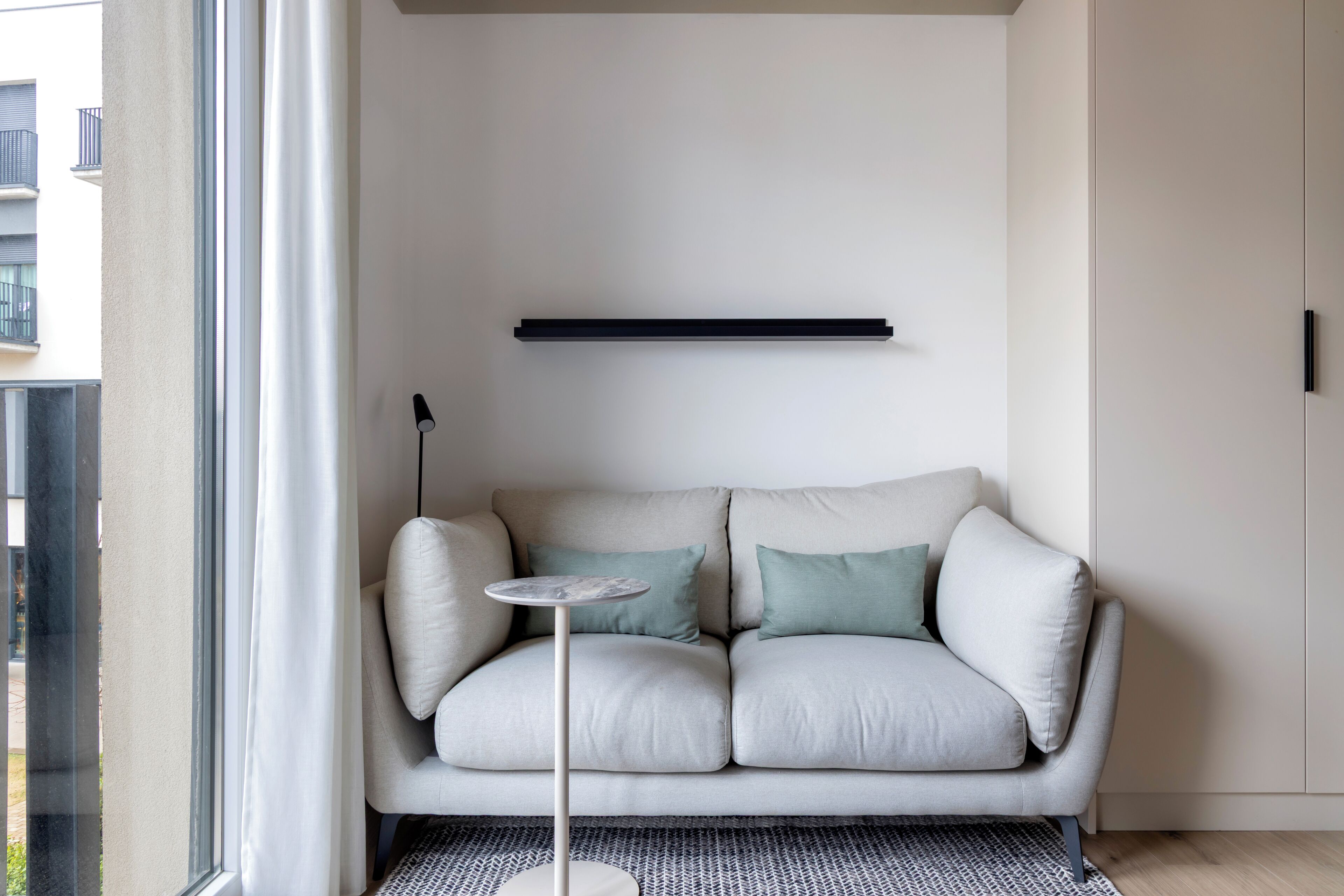 Standard Studio | Living area | 42-inch Smart TV with satellite channels, table football, ping pong