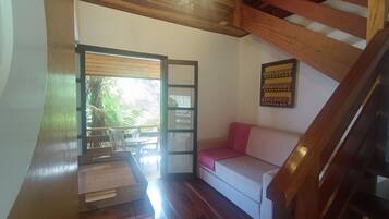 Comfort Quadruple Room, 2 Bedrooms, Garden View | Living area