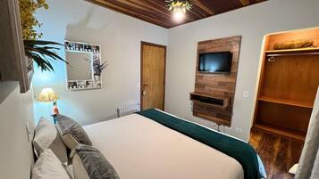 Iron/ironing board, free WiFi