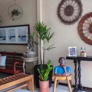 Luokittelematon kuva, 3 kautta 42, painike