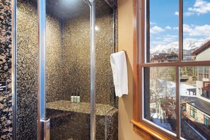 Spa - Panoramic Peaks - Elevated Penthouse with Unmatched Mountain Views (Telluride)