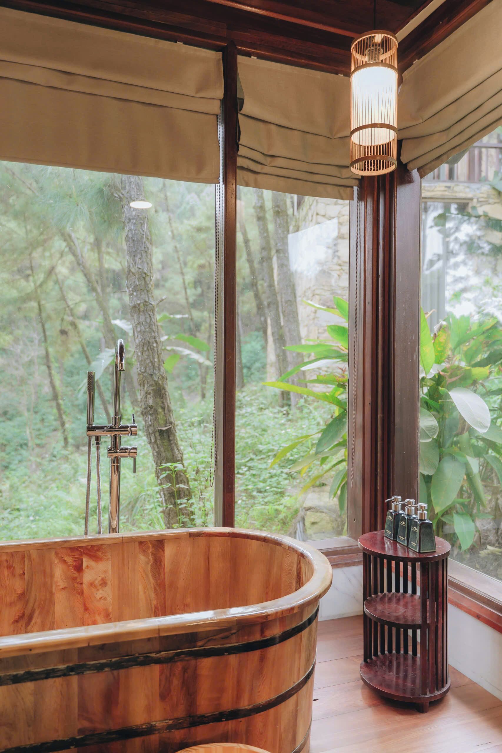Bañera de hidromasaje privada