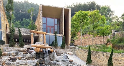 Do Luong Legend Camping & Resort