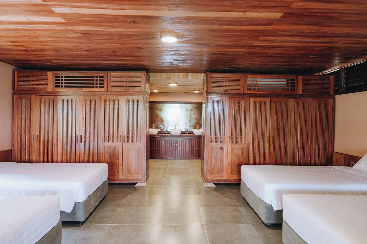 ファミリー ヴィラ ヒルビュー | 高級寝具、デスク、ノートパソコン用作業スペース、遮光カーテン