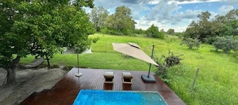 Khwai Moremi Vacation Cottages 4