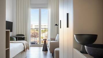 Standard Studio | Free WiFi