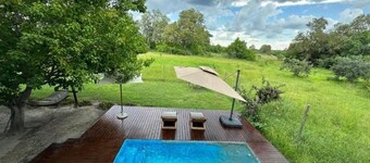 Khwai Moremi Vacation Cottages 3