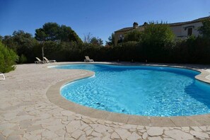 Pool - 72m2 air-conditioned T3, fully renovated, lake view (Mallemort)