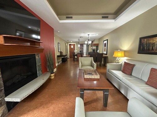 Solara 2BR Retreat Pool- Hot Tub -113