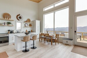 House (2 Bedrooms) | Interior - Mtn-view 'hidden Falls' Cabin w/ Hot Tub & Deck (Andrews)