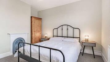 Iron/ironing board, free WiFi