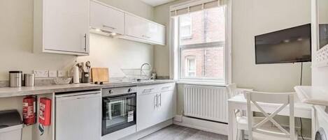 Deluxe-Apartment, Meerblick | Eigene Küche