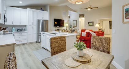 5 Mi to Stuart Beach! Home w/ Pet-friendly Yard