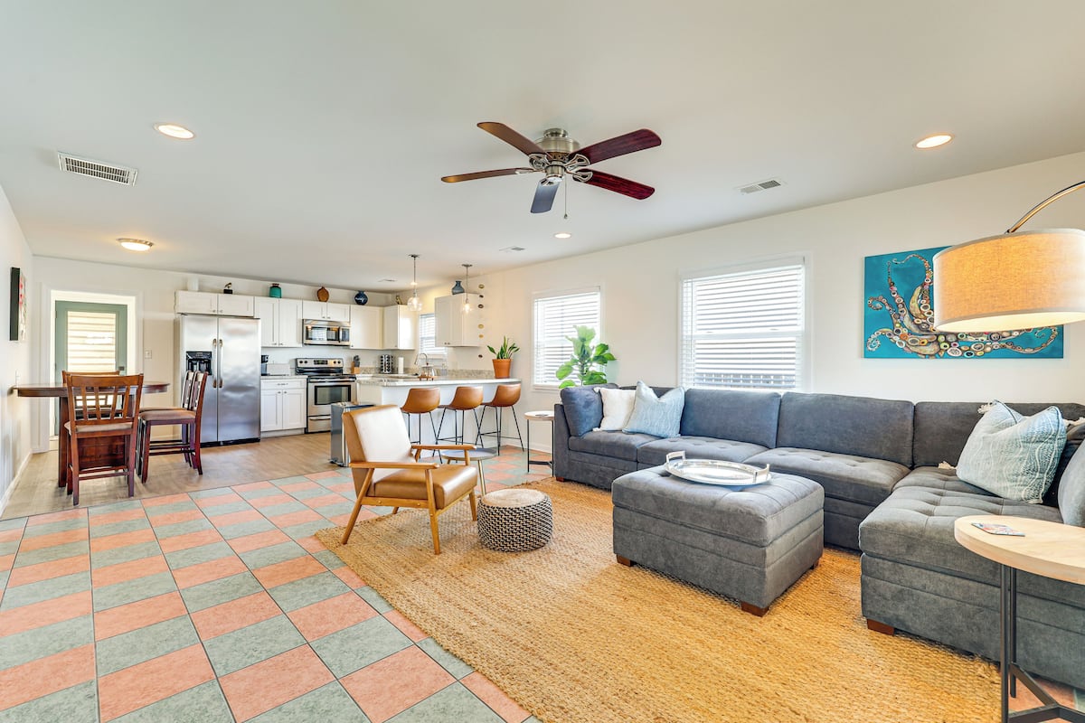 House (2 Bedrooms) | Front of property