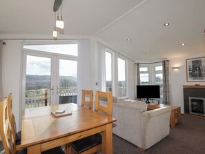 Living area - Colonsay (Spean Bridge)