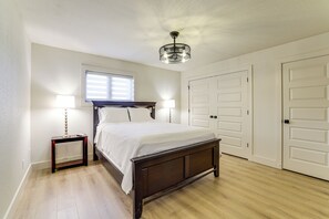 Apartment (2 Bedrooms) | Interior - Bike, Golf & Explore: Quiet Bella Vista Retreat (Bella Vista)