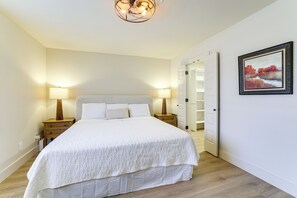 Interior - Bike, Golf & Explore: Quiet Bella Vista Retreat (Bella Vista)