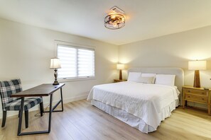 Interior - Bike, Golf & Explore: Quiet Bella Vista Retreat (Bella Vista)