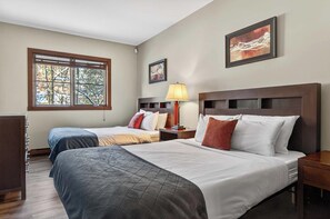 Family Condo, Mountain View | Free WiFi - 10 Versant Soleil (Mont-Tremblant)