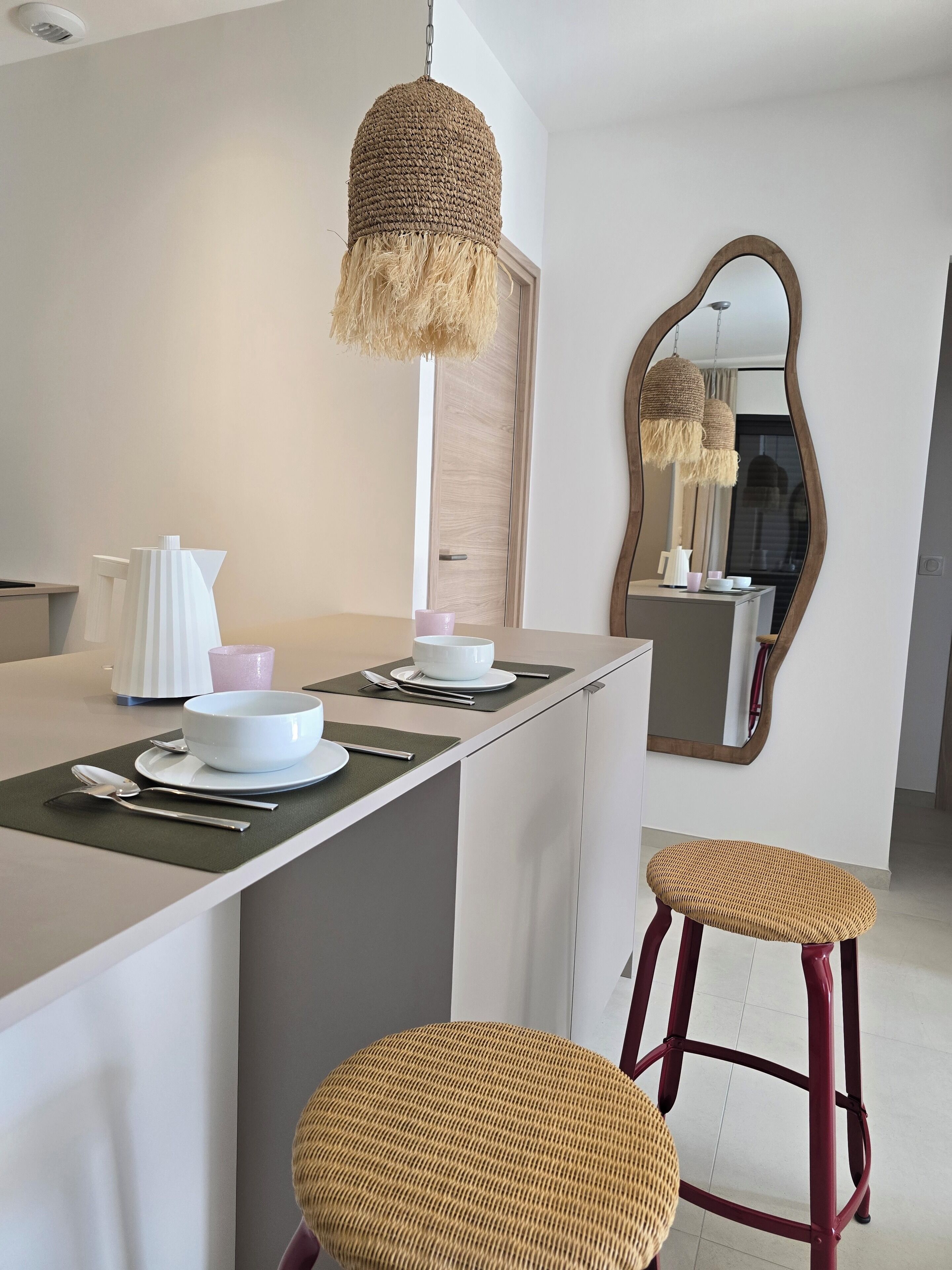 Comfort Villa | Private kitchen | Fridge, microwave, oven, stovetop
