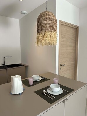 Comfort Villa | Private kitchen | Fridge, microwave, oven, stovetop - Les villas Vangarone (Lecci)