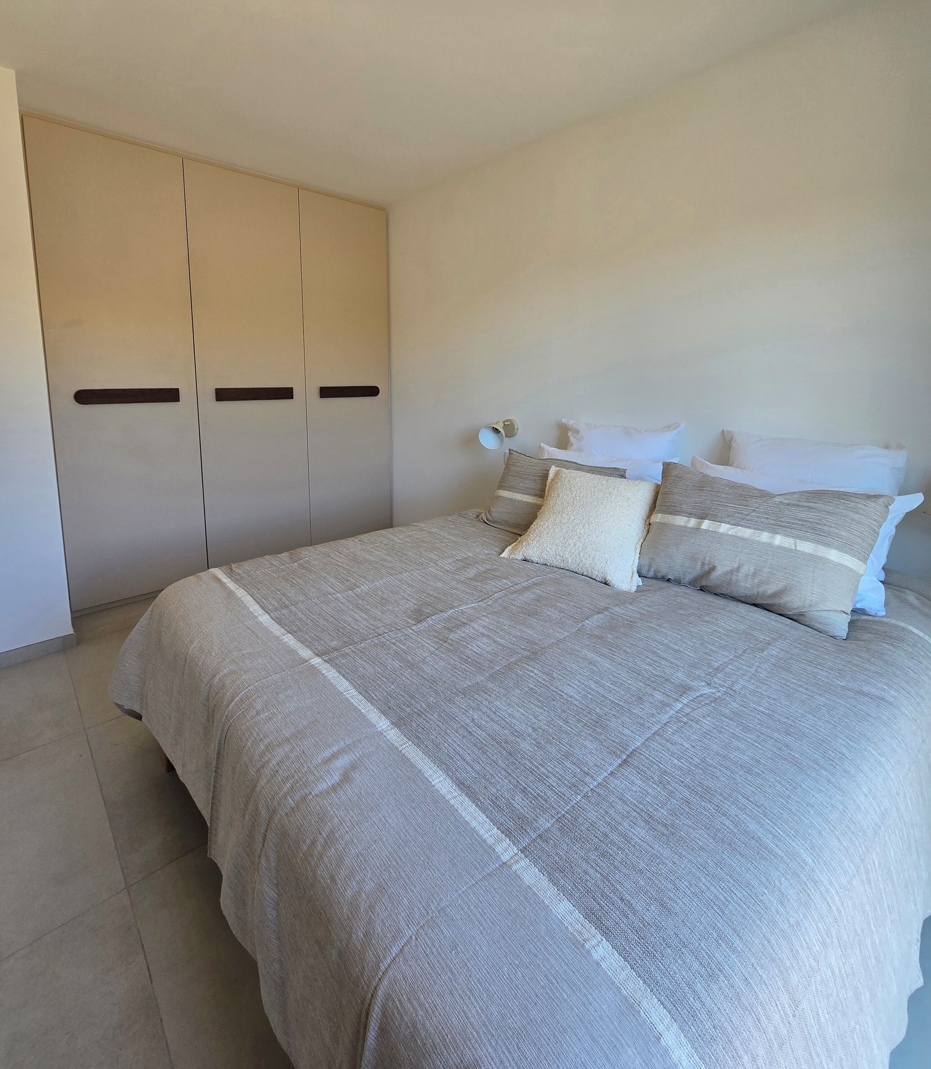 Superior villa | Een kluis op de kamer, een strijkplank/strijkijzer, gratis babybedden