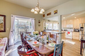 Interior - Walk to Boat Launch! 'heritage House of Lakeport' (Lakeport)