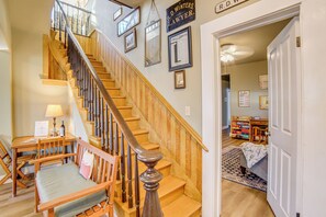 Interior - Walk to Boat Launch! 'heritage House of Lakeport' (Lakeport)