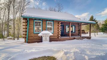 House (2 Bedrooms) | Front of property