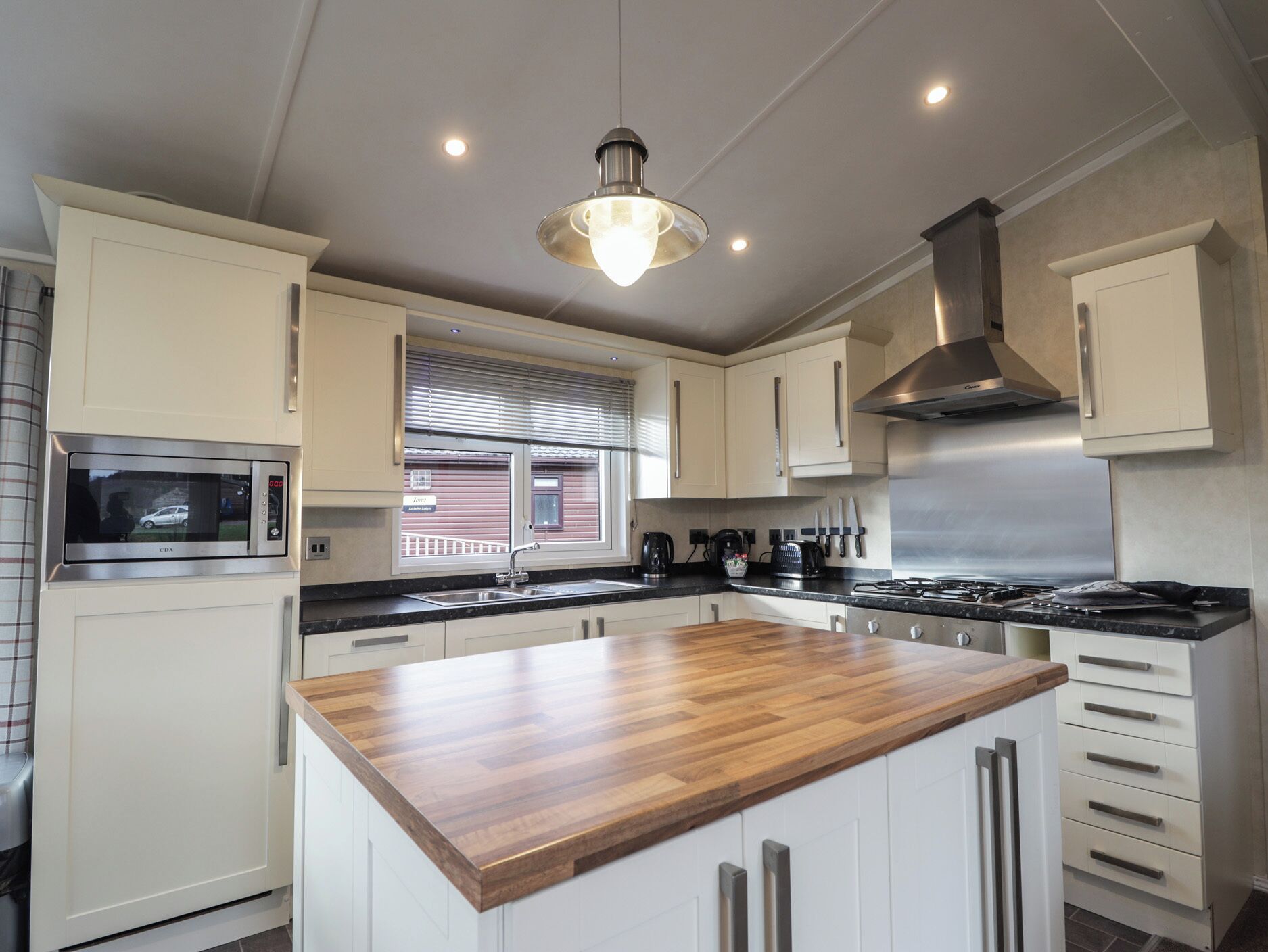 Dishwasher, cookware/dishes/utensils