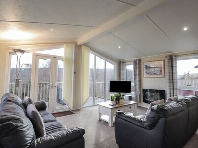 Islay Lodge