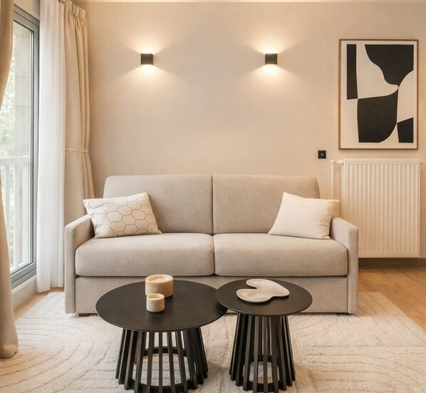 Interior detail - 1527 Bargue (Paris)