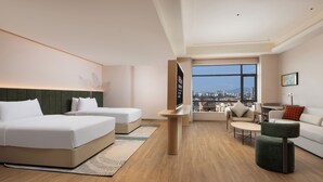 ห้องพรีเมียม, หลายเตียง | เครื่องนอนระดับพรีเมียม, เตียงเมมโมรีโฟม, มินิบาร์ฟรีบางอย่าง, โต๊ะทำงาน