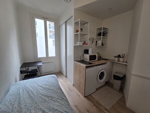1 bedroom, WiFi, bed sheets - Studio Niçois Proche Mer (Nice)