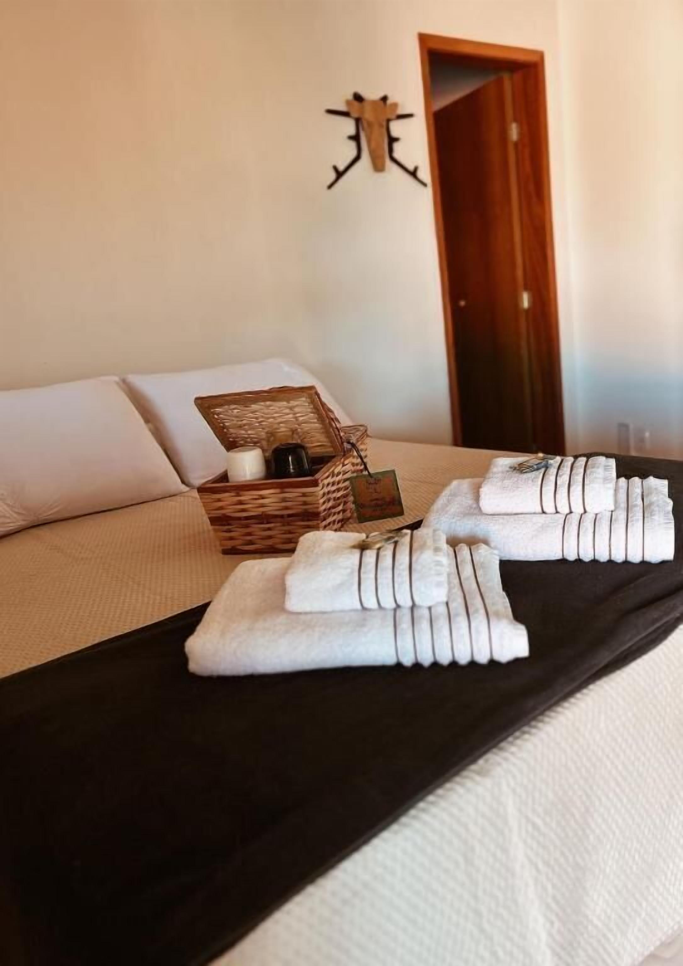 Kamar Keluarga, beranda, pemandangan kolam renang | Wi-Fi gratis