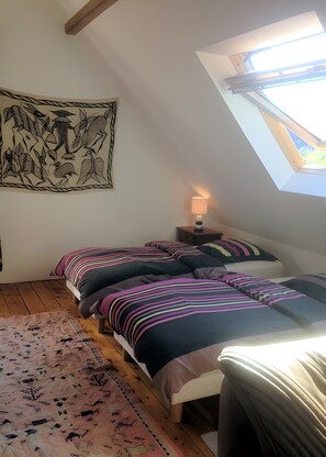 4 soverom, strykejern/-brett, wi-fi og sengetøy