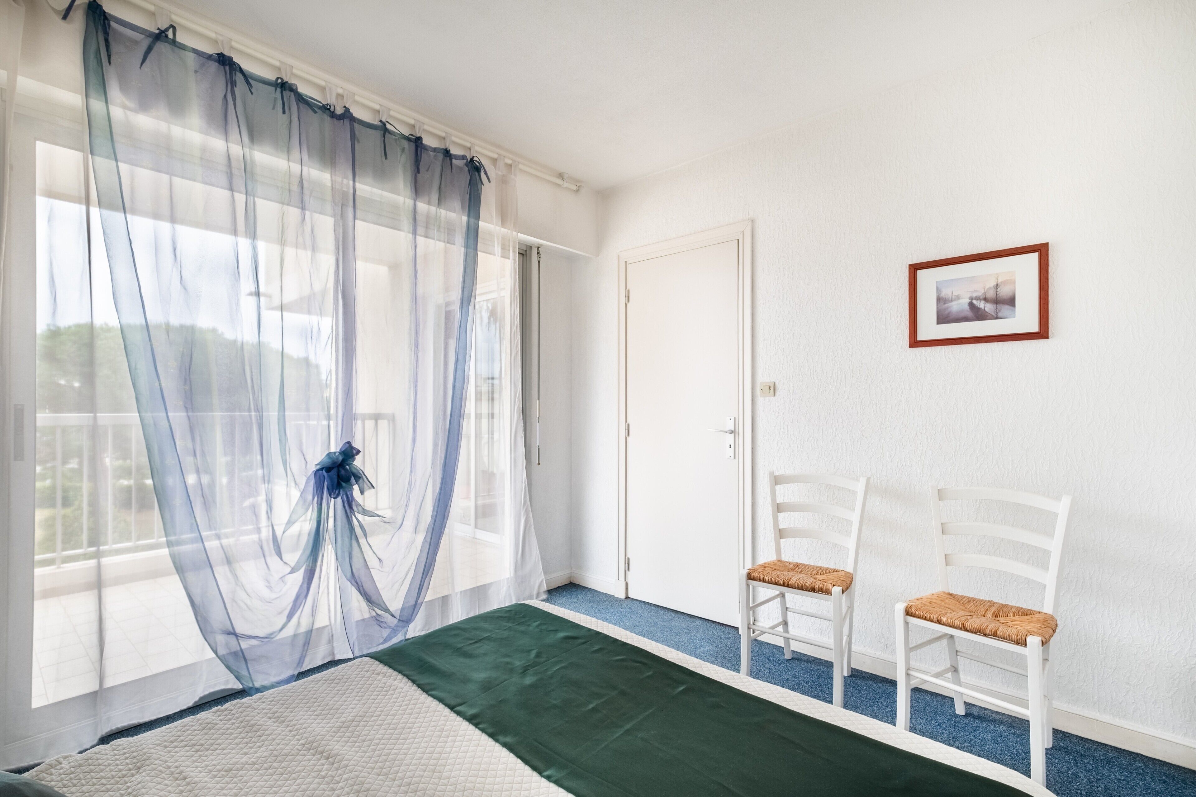 1 chambre, fer et planche à repasser, Wi-Fi, draps fournis