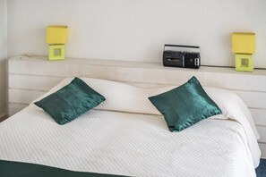1 bedroom, iron/ironing board, WiFi, bed sheets - Le Lido Apartment – Beach, Pool, Parking, Sea View, Wi-Fi, Air Conditioning (Cagnes-sur-Mer)