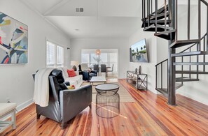 TV, ping pong, printers - Award-Winning Resort Amenities | Links Clubhouse 16 (Isle Of Palms)